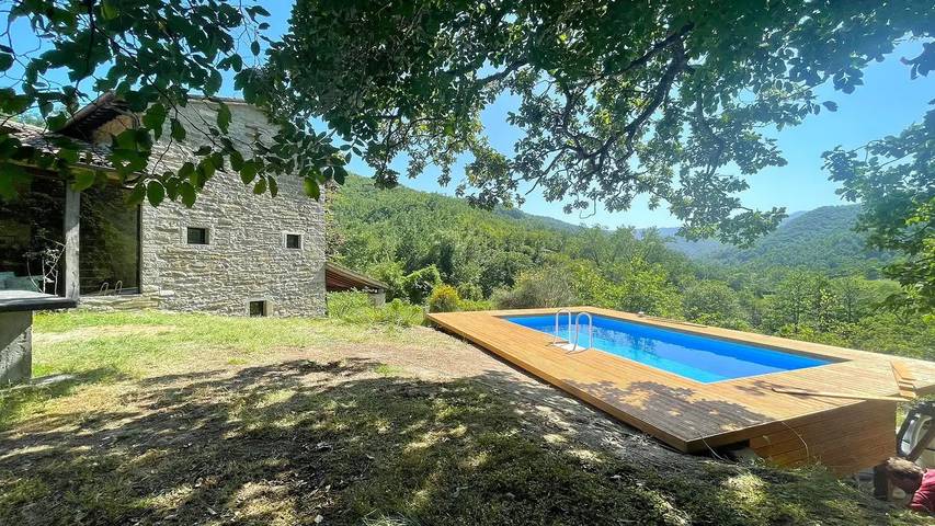 Casa vacanza per 7 persone, con Terrazza e Giardino nonché Piscina a Borgo Pace
