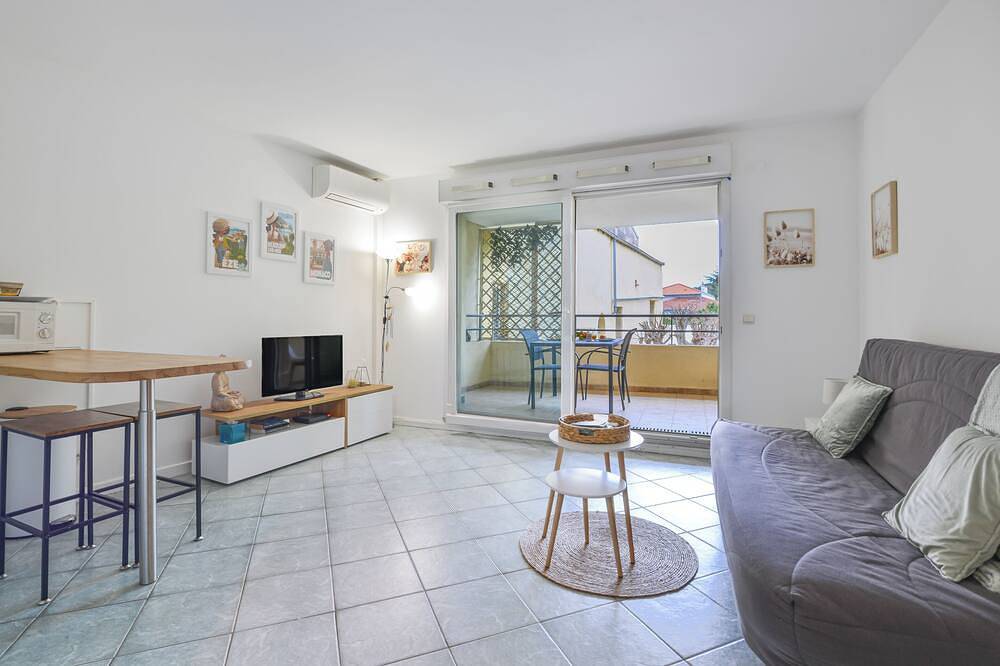 Appartement entier, Beaulieu-sur-Mer, magnifique studio au calme, climatisation, parking, Wifi. in Beaulieu-sur-Mer, Côte méditerranéenne (France)