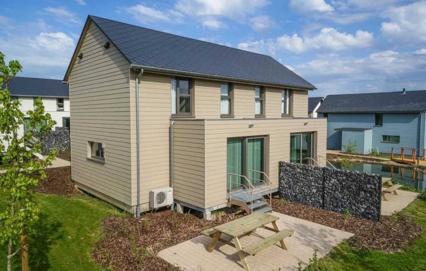 Villa 4 étoiles - efccif in Froidchapelle, Hainaut