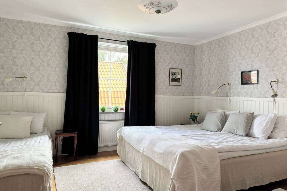 Ganze Wohnung, Large 4 bedroom Villa with beautiful garden in Länna (Gotland), Visby