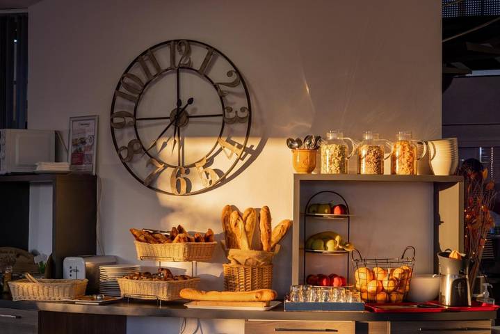 Hôtel pour 4 personnes, avec bassin pour enfant et balcon ainsi que jacuzzi et piscine à Saleilles - 3