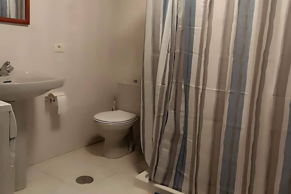 Casa Vacacional 'María José' con Vistas a la Montaña, Terraza Privada y Wi-Fi in El Granel, Puntallana