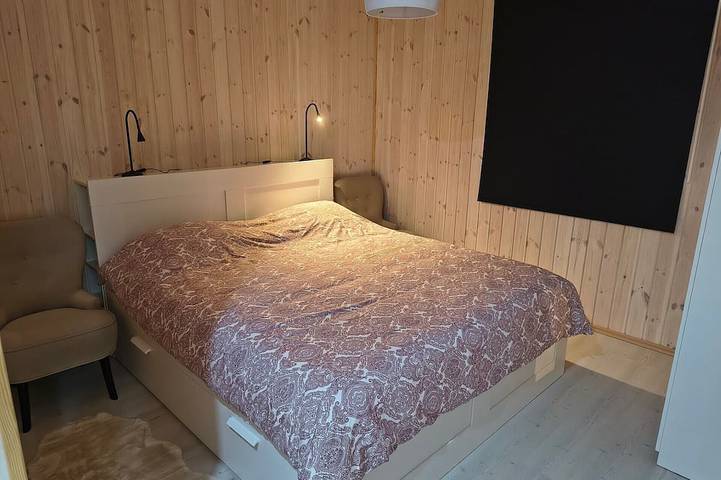 Spacious villa in Kristinehamns Skärgård, Sleeps 6, 2,5 baths.  Close 2 beach. in Kristinehamn, Vänern