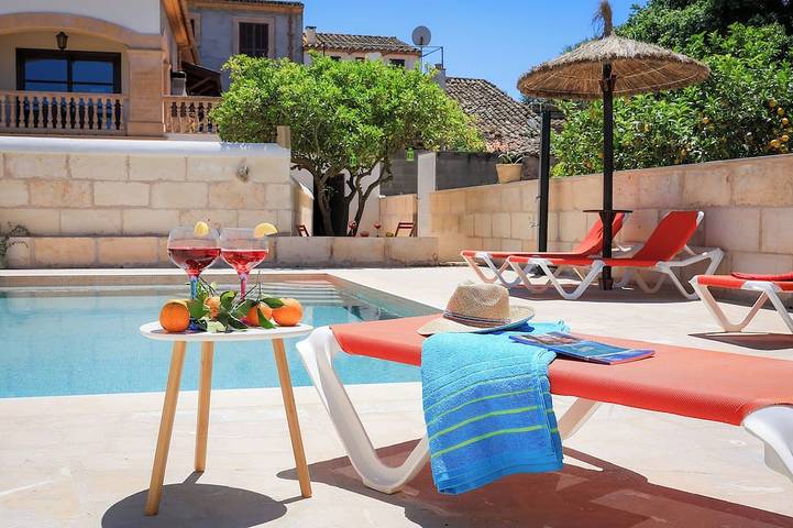 Casa Señorial En Sineu Ideal Ciclistas   Garage Para Bicicletas.Piscina salina in Sineu, Interior de Mallorca