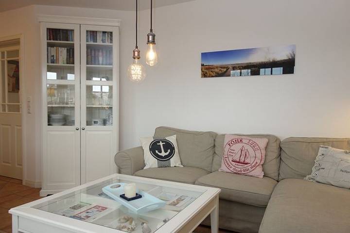 Ferienwohnung für 2 Personen, mit Terrasse und Garten sowie Ausblick in Alkersum - 3