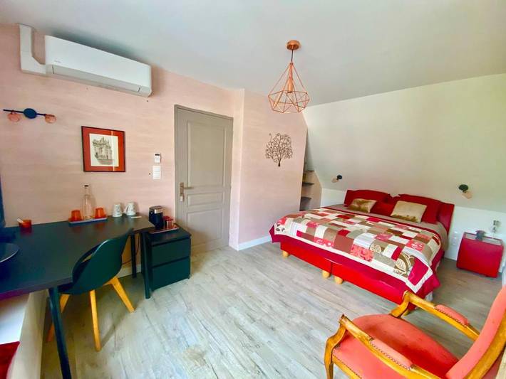 Chambre d’hôte pour 2 personnes, avec jardin ainsi que jacuzzi et terrasse dans Maine-et-Loire - 2