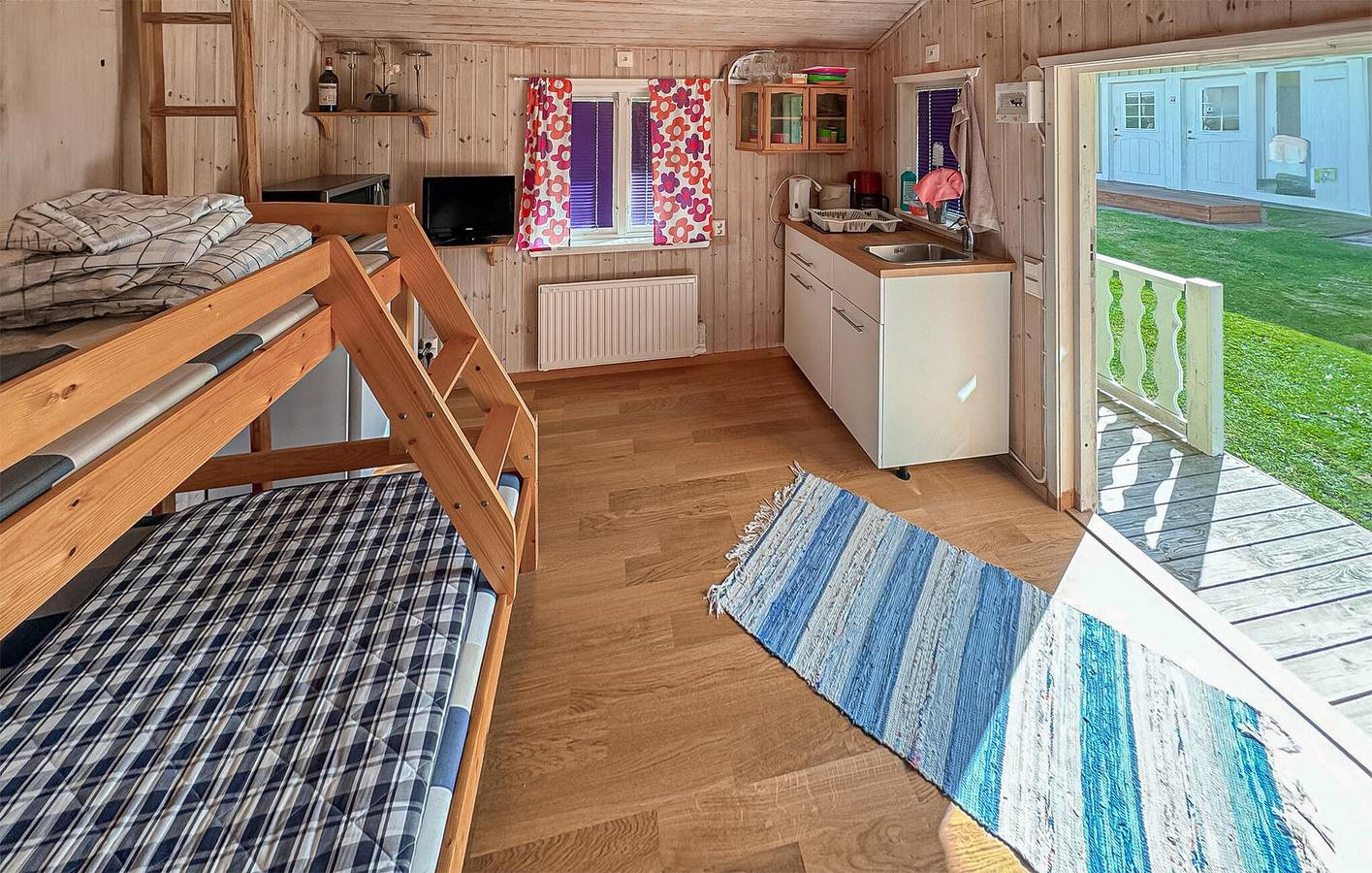 Ferienhaus für 3 Personen mit Terrasse in Vimmerby, Vimmerby und Umgebung