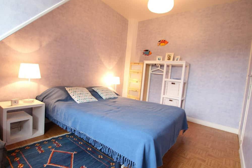 Bright house in Saint-Pair-sur-Mer with garden and pets allowed in Saint-Pair-sur-Mer, Côte de la Déroute