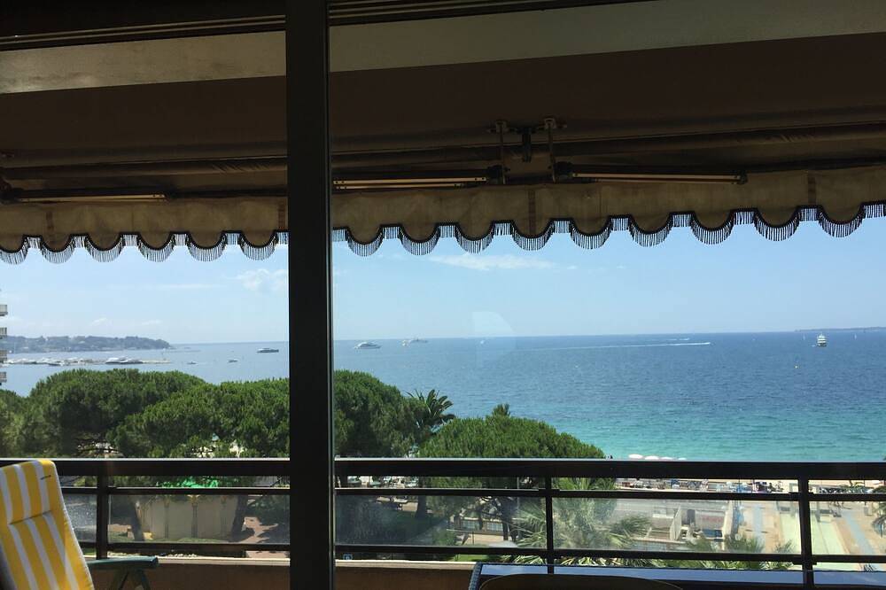 Apartment for 4 People in Juan-les-Pins, Antibes