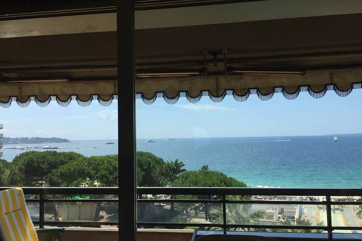 Ferienwohnung für 4 Personen, mit Terrasse in Juan-les-Pins