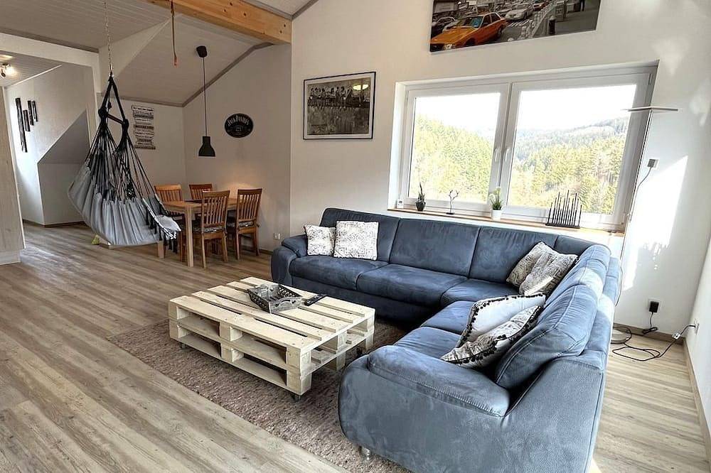 Ganze Wohnung, 3-Bett-Ferienwohnung Michael, 2-3 Personen - Ferienhaus Egger in Porta Westfalica, Weserbergland