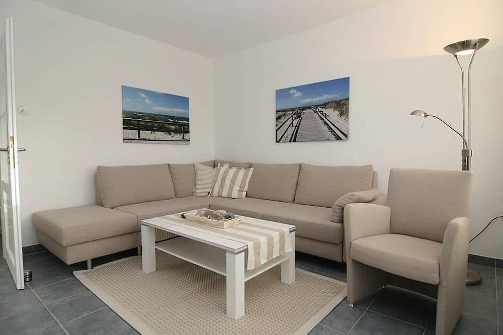 Ganze Wohnung, Diese Wohnung im Hochparterre bietet reichlich Platz für 3 Personen. in Hörnum, Sylt