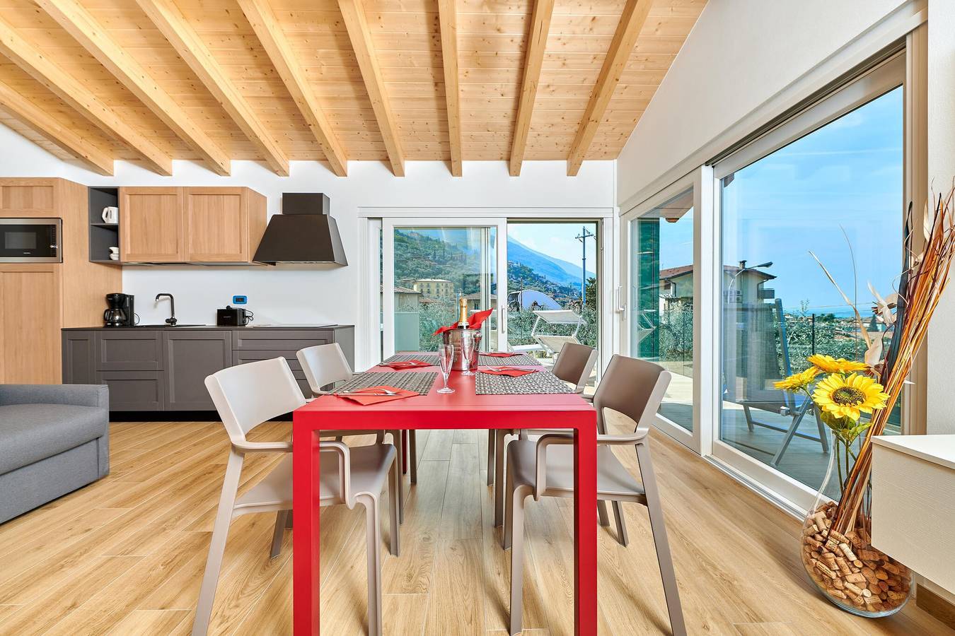 Ferienhaus Casa Titi mit Seeblick, Garten, privater Terrasse & Wi-Fi in Malcesine, Gardasee-Berge