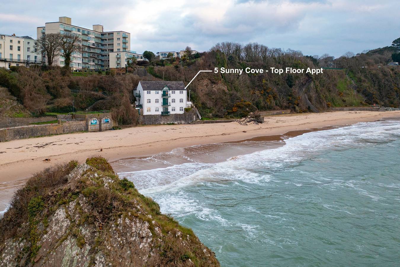 Appartement entier, 5 Sunny Cove - Direct Beach Access, Sea Views in Tenby, Pembrokeshire