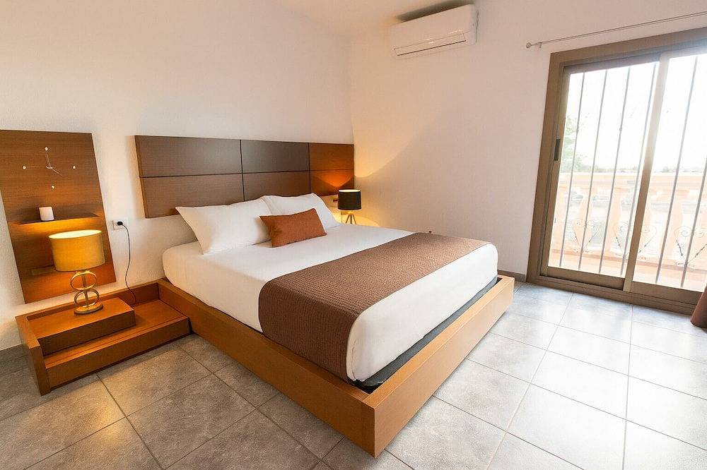 Hermosa villa a tan solo 25 km de la playa de Lloret de Mar in Sils, Provincia de Gerona