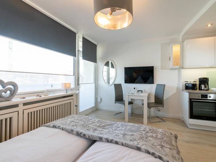 Ganze Wohnung, Modernes und zentrales App. mit Balkon, Pkw-Stellplatz, WLAN. Haustiere erlaubt. in Westerland, Sylt (Gemeinde)