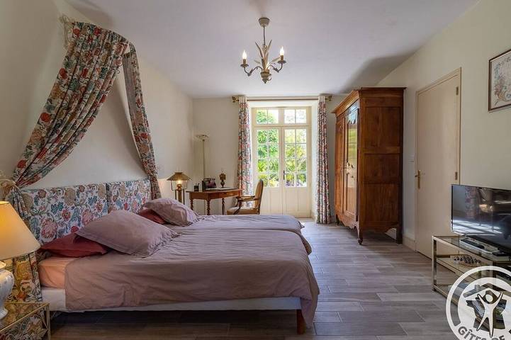 Location de vacances pour 2 personnes, avec piscine et jardin à Saint-Georges-sur-Layon - 4