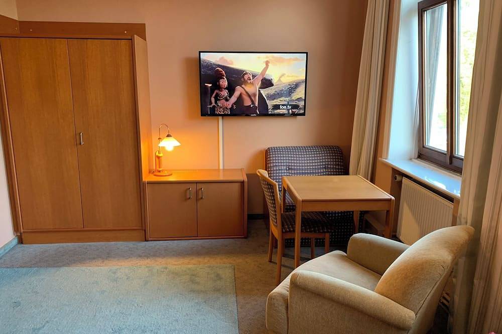 Komfortables Zimmer nahe Hamburg Airport in Quickborn, Schleswig-Holstein Binnenland