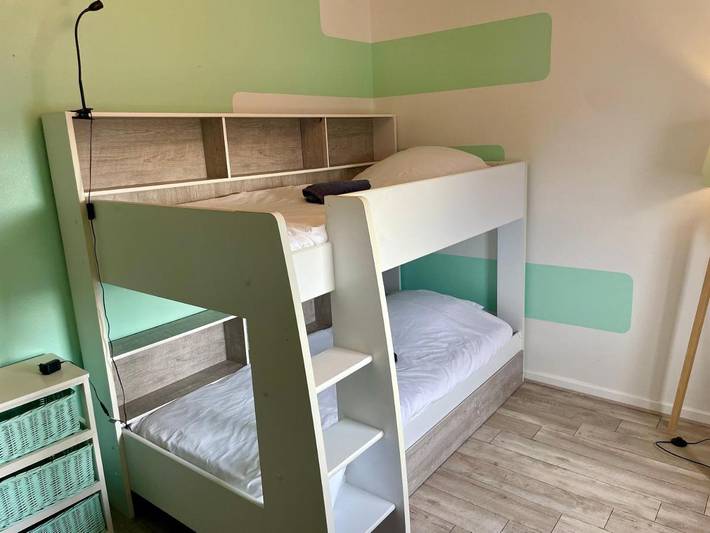 Location de vacances pour 8 personnes, avec jardin et piscine à Villedoux - 2