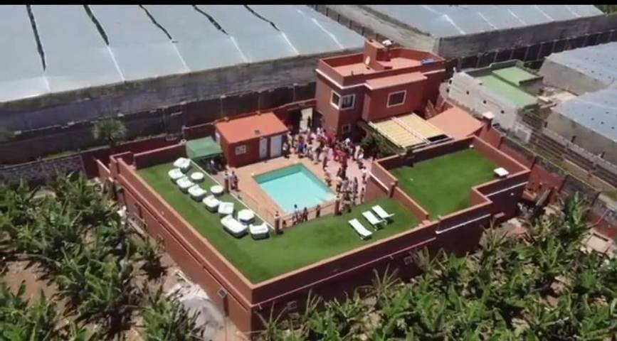 Casa rural para 16 personas, con Terraza y Piscina en Gáldar