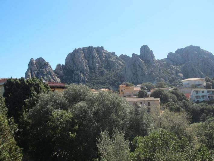 Appartamento per 2 persone, con Terrazza e Giardino nonché Panorama a San Pantaleo