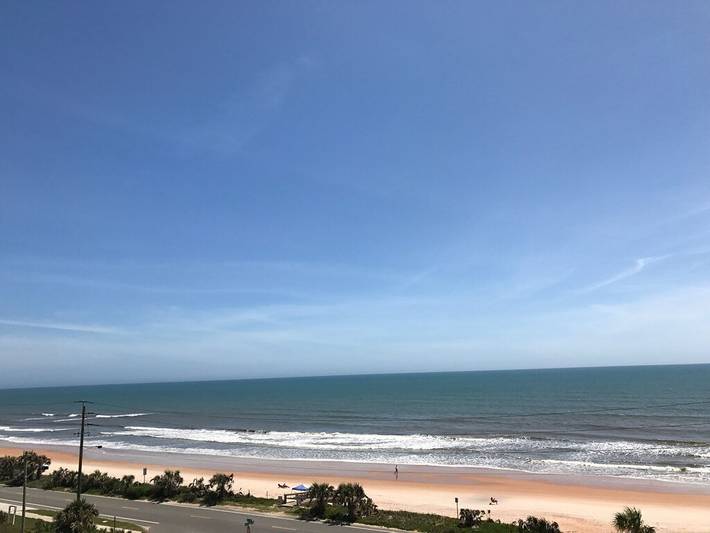 Vacation rental for 4 people, with yard and pool as well as sauna in Flagler Beach