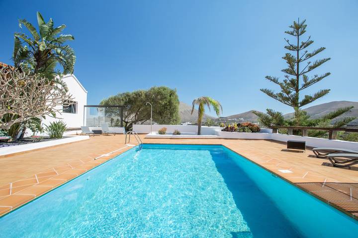 Casa rural para 5 personas, con jardín en Tinajo - 2