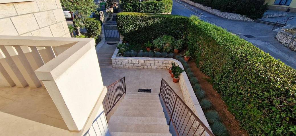 Albergo a gestione familiare per 3 persone, con giardino e panorama, con animali domestici - 1