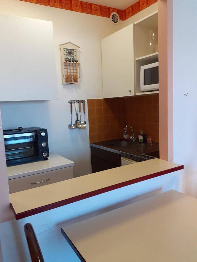 Gîte pour 2 personnes, avec vue ainsi que balcon et piscine à Dax - 2