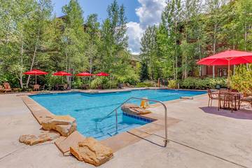 Vacation Apartment for 8 Guests in Northwest Colorado, Beaver Creek, Picture 4