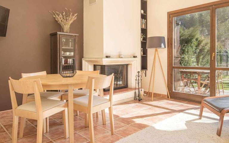 Casa rural para 8 personas, con Terraza y Jardín en Valle del Aragón
