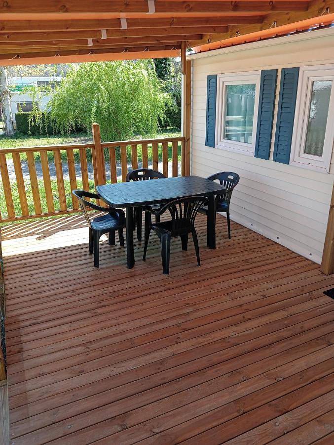 Location de vacances pour 4 personnes, avec terrasse et piscine à Foix - 3