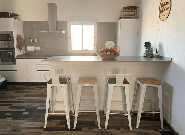 Casa rural para 6 personas, con piscina además de terraza y vistas, Se admiten mascotas en Biar - 4