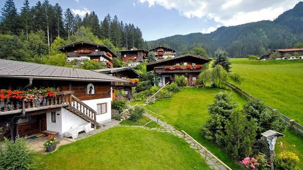 Geheel vakantieappartement, Vakantieappartement voor 2 personen met balkon in Reith im Alpbachtal, Kaisergebirge