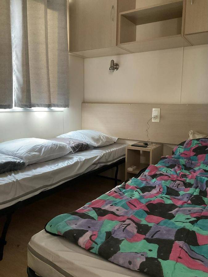 Camping pour 6 personnes, avec terrasse à Sigean - 4