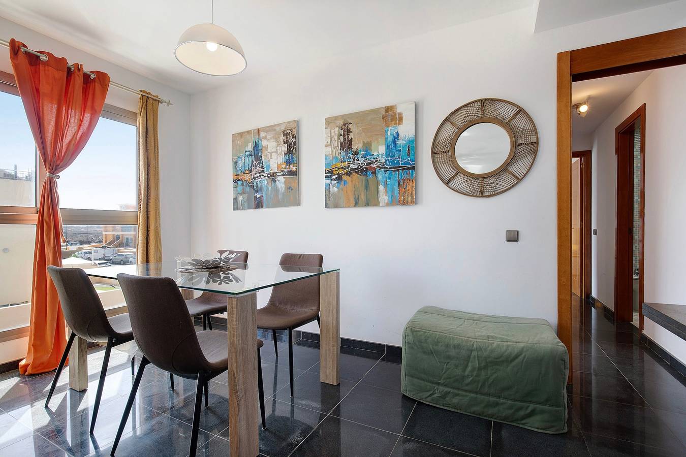 Maison de vacances "Vistas Paraíso" avec vue sur la mer, piscine partagée et Wi-Fi in El Cotillo, La Oliva