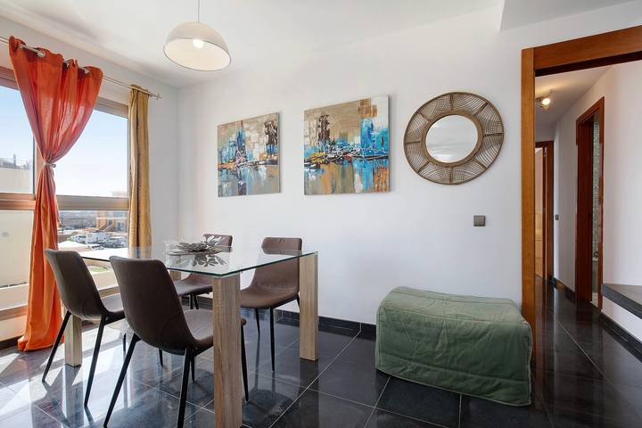 Vacation Home "Vistas Paraíso" with Sea View, Shared Pool & Wi-Fi in El Cotillo, La Oliva