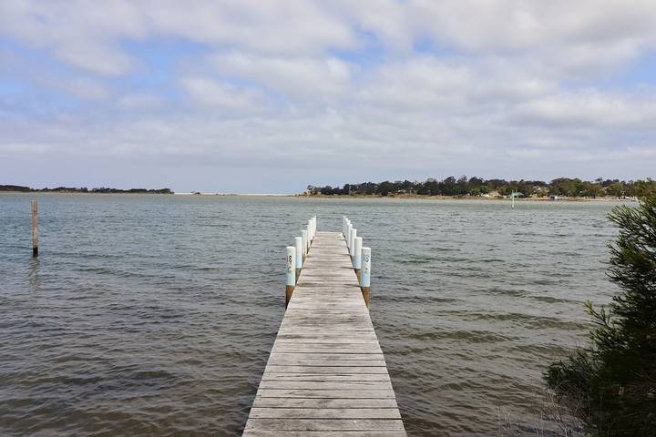 Holiday home for 14 people, with pets in Mallacoota