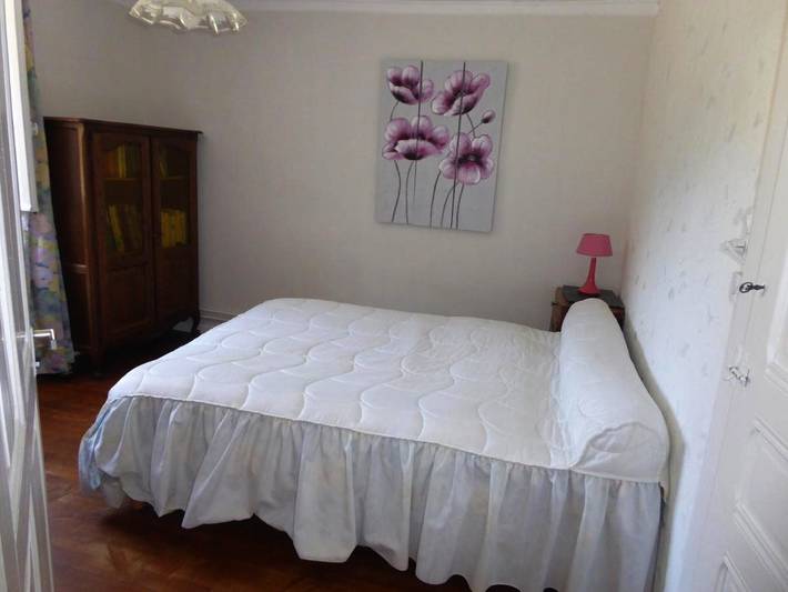 Gîte pour 3 personnes, avec vue et jardin à Saint-Girod - 4