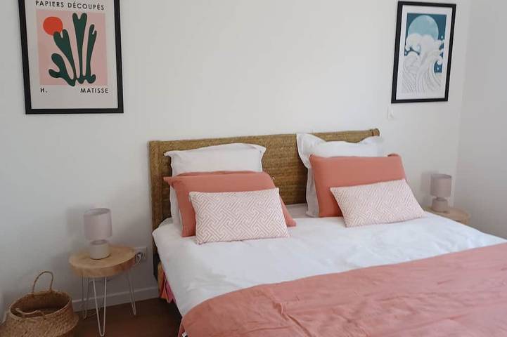 Location de vacances pour 8 personnes, avec terrasse et jardin à Azur - 4