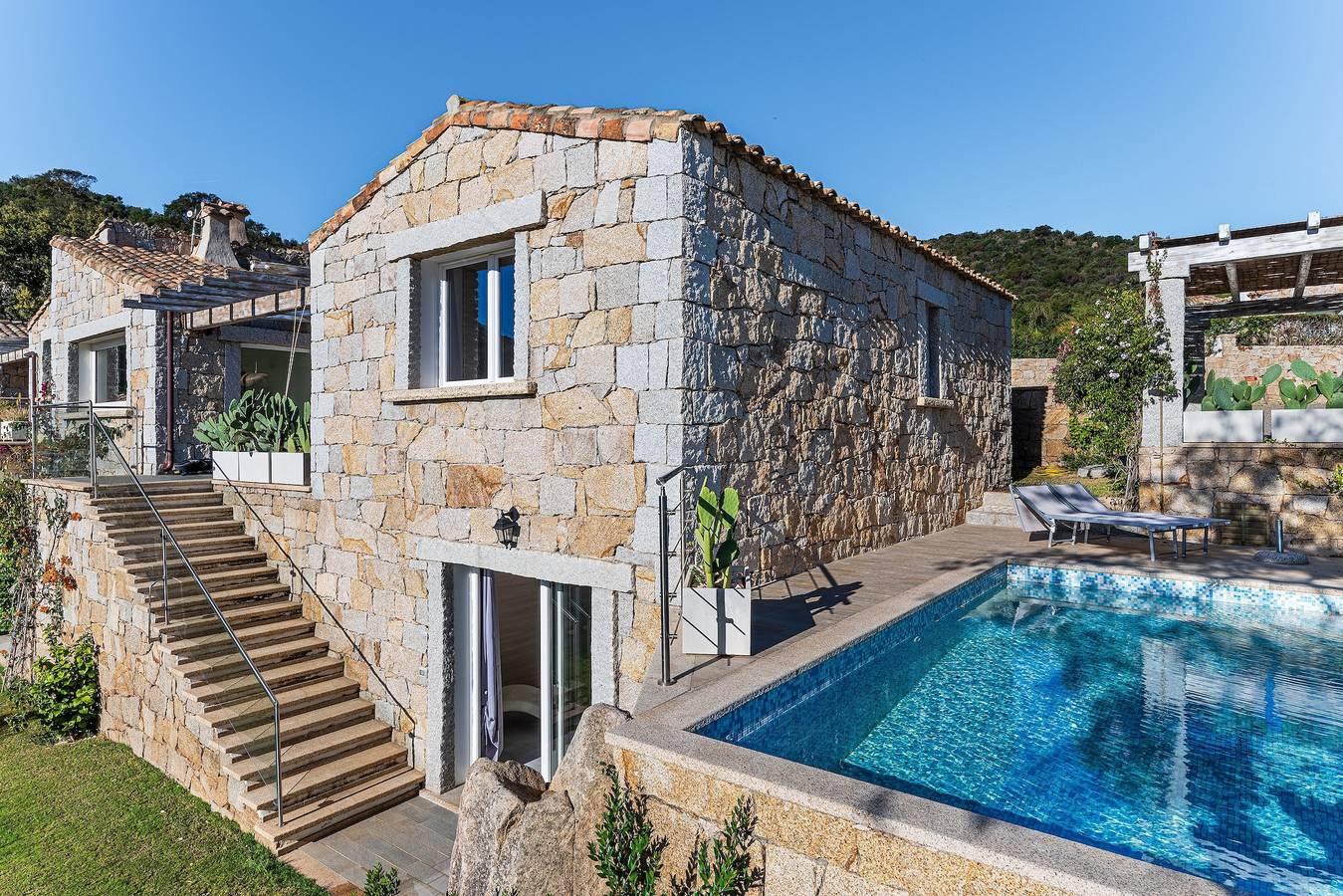 Villa 'Laccus 8' avec vue sur la mer, Wi-Fi et climatisation in Province de Cagliari