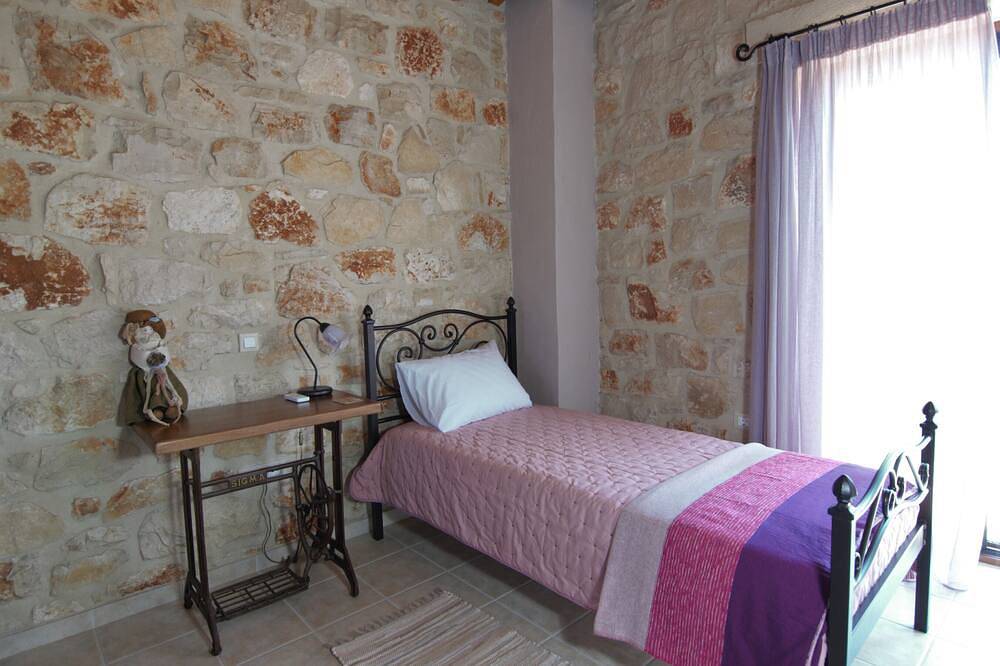 Thyme Cottage, Lioriza Houses Zakynthos in Kalamaki, Zakynthos