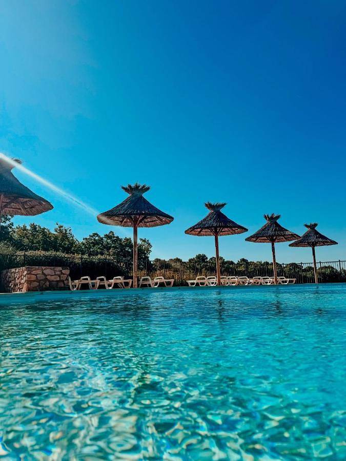 Casa de huéspuedes para 2 personas, con vistas además de piscina y jardín - 1