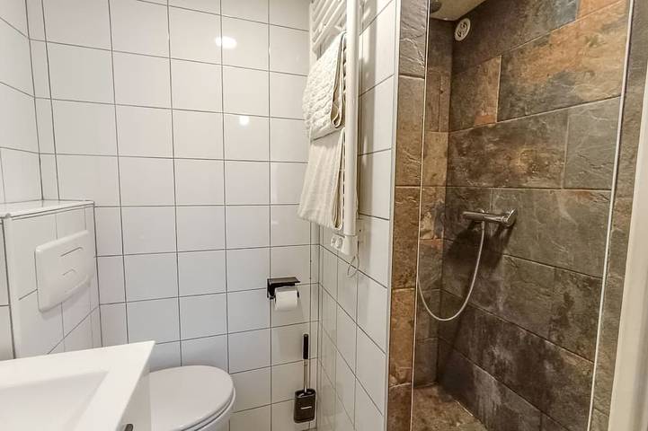 Appartement entier, Villa Reiala Plan-de-Cuques - Studio tout confort in Plan-de-Cuques, Côte méditerranéenne (France)