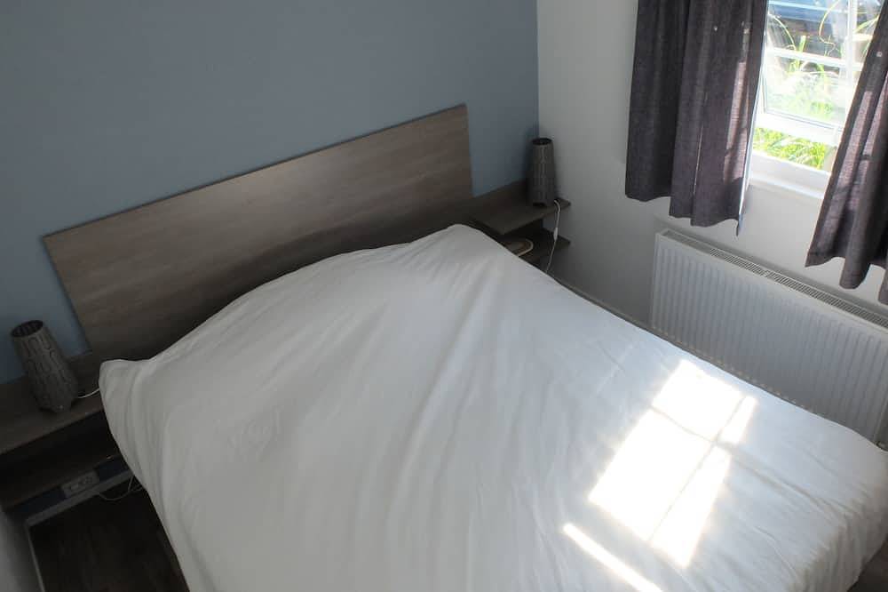 Wunderschöne Strandhütte auf dem Campingplatz Julianahoeve, 300 Meter vom Strand entfernt in Renesse Strand, Renesse