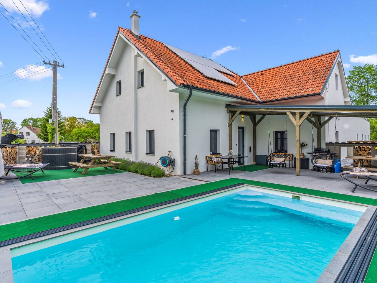Party & Friends & Pool Villa in Počátky, Region Hochland