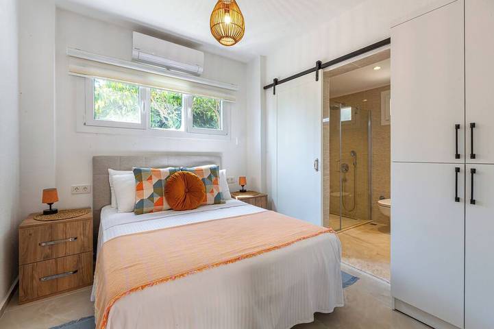 Secluded Villa with Large Private Pool & Beautiful Gardens | Walk to Kalkan Town in Kaş, Saklıkent