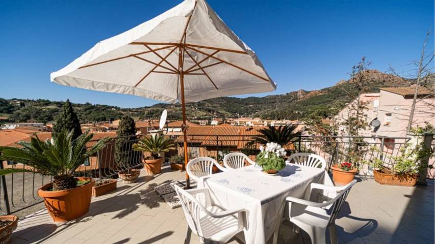 Apartamento vacacional entero, Apartamento de vacaciones para 6 personas con terraza in Porto Azzurro, Archipiélago Toscano