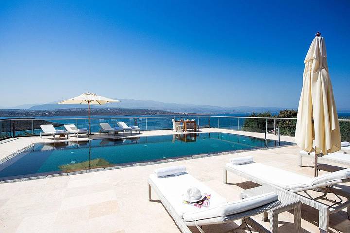 Villa per 10 persone, con Balcone/Terrazza e Piscina a Creta