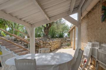 Maison De Vacances pour 6 Personnes dans Saint-Sauveur-de-Cruzières, Parc national des Cévennes, Photo 1